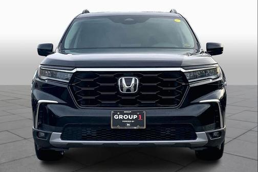 2023 Honda Pilot Touring 8-Passenger