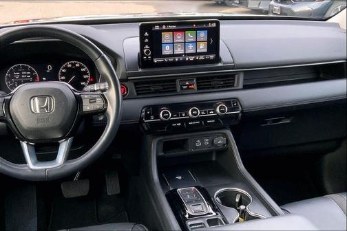 2023 Honda Pilot Touring 8-Passenger