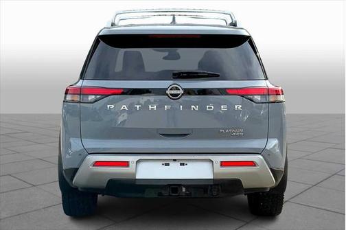 2022 Nissan Pathfinder Platinum 4WD
