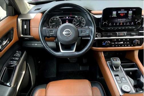 2022 Nissan Pathfinder Platinum 4WD