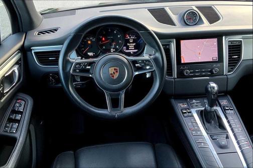 2017 Porsche Macan AWD