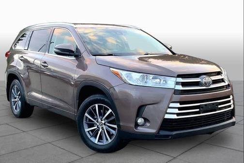Toasted Walnut Pearl 2017 Toyota Highlander XLE