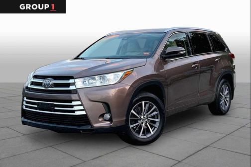 Toasted Walnut Pearl 2017 Toyota Highlander XLE