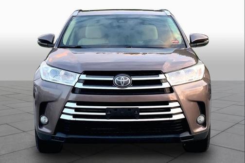 Toasted Walnut Pearl 2017 Toyota Highlander XLE