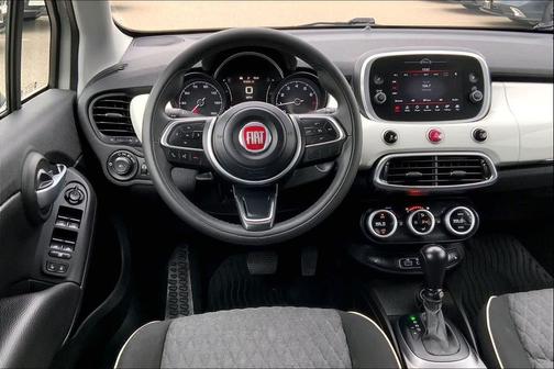 Bianco Gelato (White Clear Coat) 2019 FIAT 500X Trekking