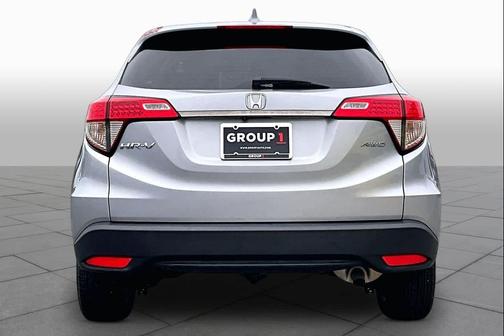 Lunar Silver Metallic 2021 Honda HR-V LX