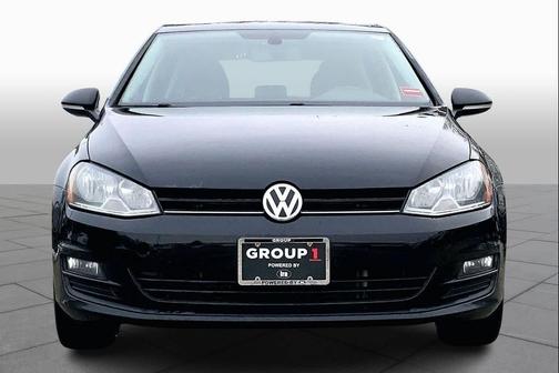 2017 Volkswagen Golf TSI S 4-Door