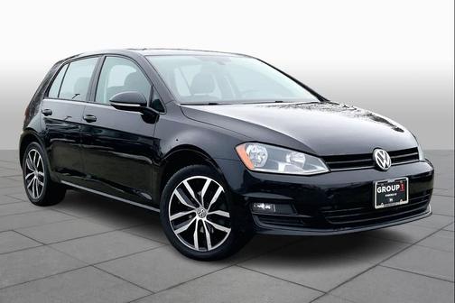 2017 Volkswagen Golf TSI S 4-Door