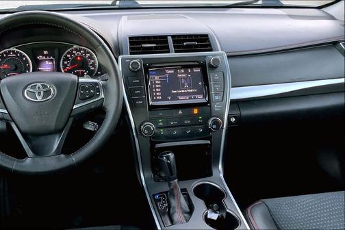 2015 Toyota Camry SE