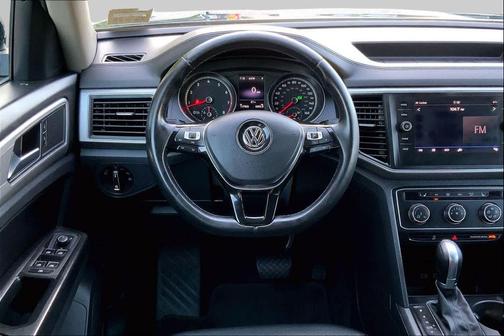 Tourmaline Blue Metallic 2018 Volkswagen Atlas 3.6L SE