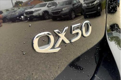 2017 INFINITI QX50 Base