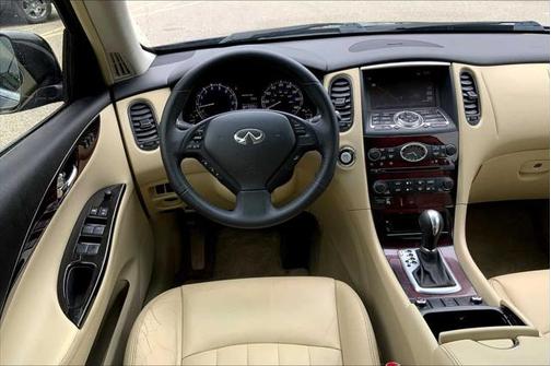 2017 INFINITI QX50 Base