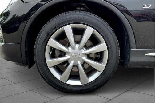 2017 INFINITI QX50 Base