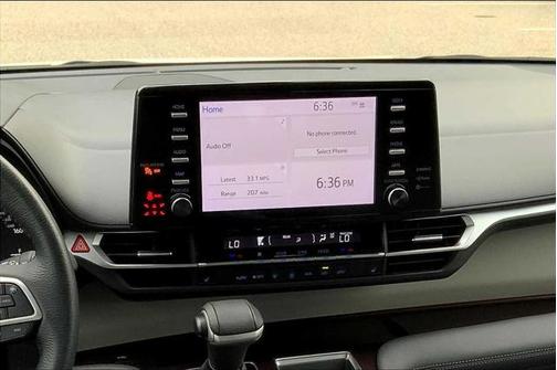 2022 Toyota Sienna XLE 8 Passenger