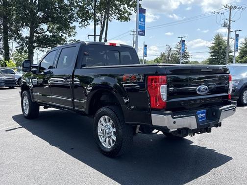 2017 Ford F-350 LARIAT SUPER DUTY