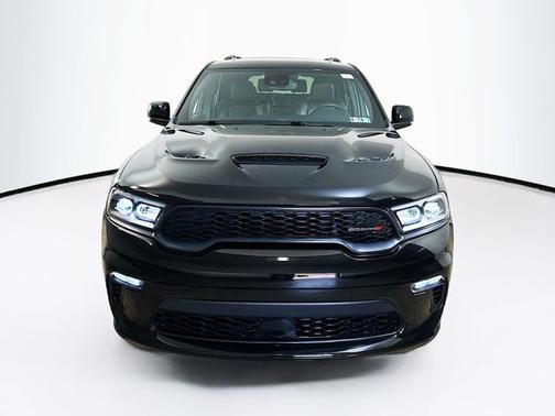 DB Black Crystal Clearcoat 2023 Dodge Durango R/T