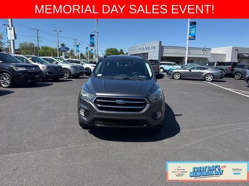 MAGNETIC METALLIC 2017 Ford Escape SE