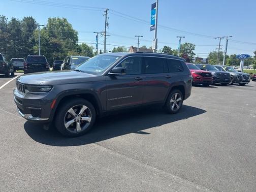 Metallic 2021 Jeep Grand Cherokee LIMITED