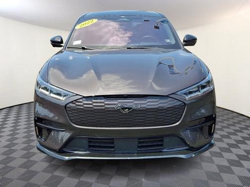 2022 Ford Mustang Mach-E GT
