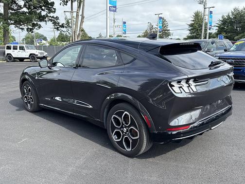 2022 Ford Mustang Mach-E GT
