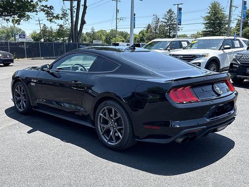 2021 Ford Mustang ECOBOOST