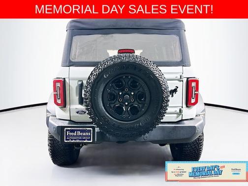 CACTUS GRAY 2022 Ford Bronco WILDTRAK