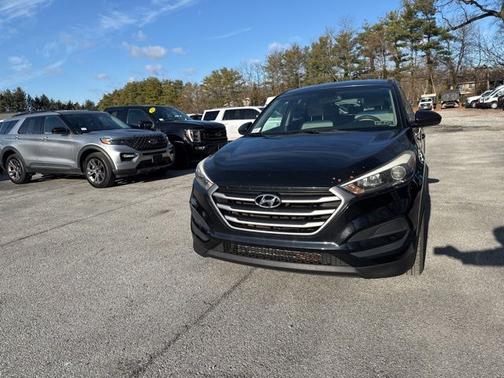 2018 Hyundai TUCSON SE