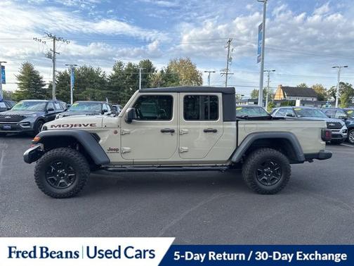 2020 Jeep Gladiator MOJAVE