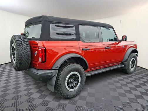 2023 Ford Bronco BLACK DIAMOND