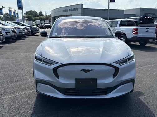 2022 Ford Mustang Mach-E PREMIUM