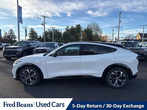 2022 Ford Mustang Mach-E PREMIUM