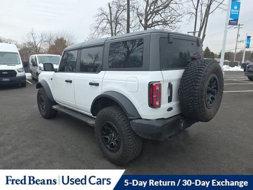 OXFORD WHITE 2023 Ford Bronco WILDTRAK