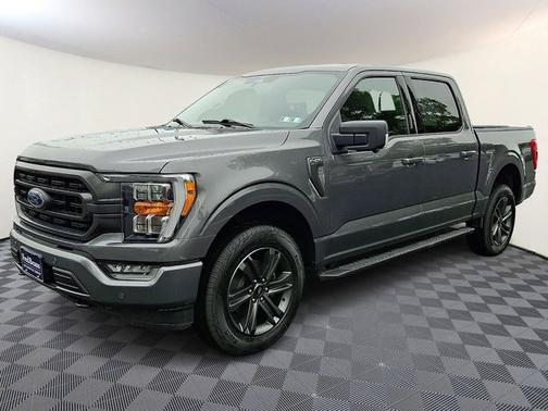 CARBONIZED GRAY METALLIC 2023 Ford F-150 XLT