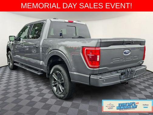 CARBONIZED GRAY METALLIC 2023 Ford F-150 XLT