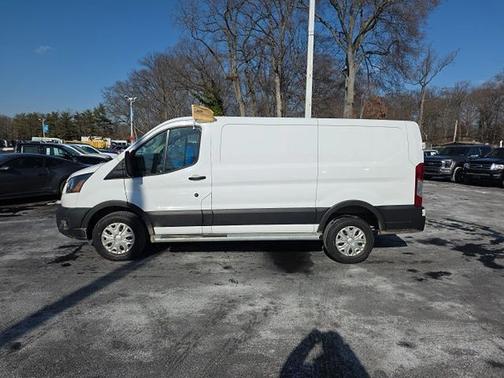 2024 Ford Transit-250 BASE