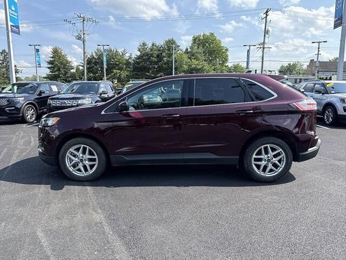 2022 Ford Edge SEL