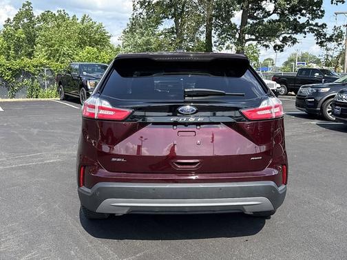 2022 Ford Edge SEL
