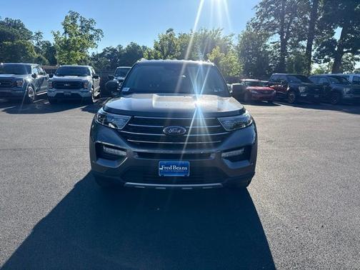 CARBONIZED GRAY METALLIC 2022 Ford Explorer XLT