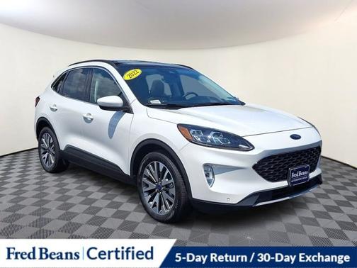 2022 Ford Escape TITANIUM