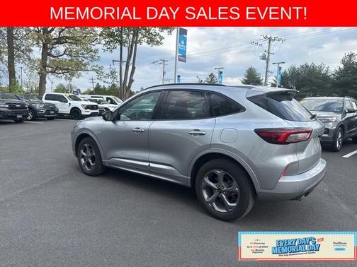 ICONIC SILVER METALLIC 2023 Ford Escape ST-LINE