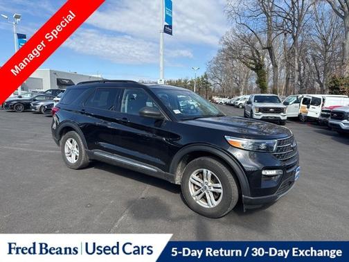 AGATE BLACK METALLIC 2022 Ford Explorer XLT