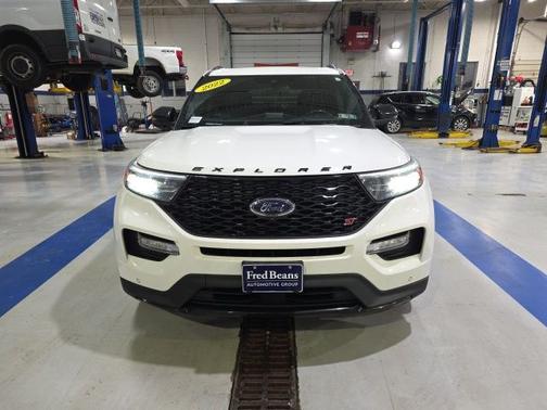2022 Ford Explorer ST