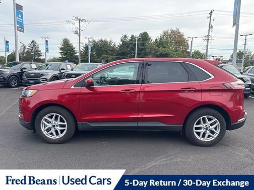2022 Ford Edge SEL