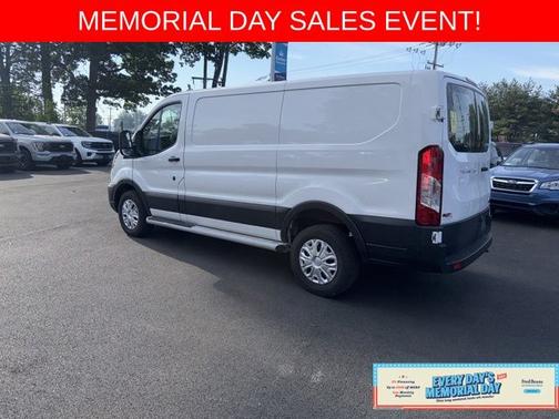 OXFORD WHITE 2024 Ford Transit-250 BASE