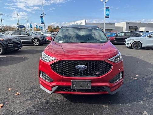 2022 Ford Edge ST