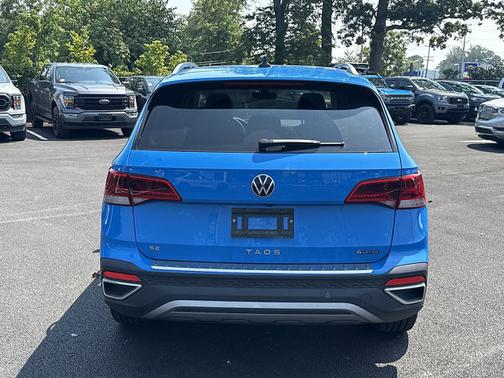 2023 Volkswagen Taos 1.5T SE