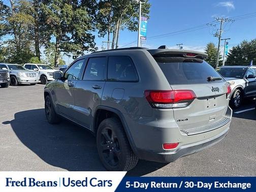 2021 Jeep Grand Cherokee LAREDO