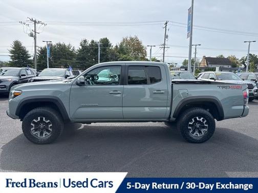 2022 Toyota Tacoma TRD OFF ROAD