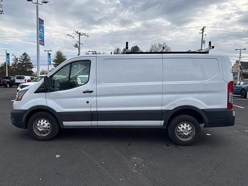 2022 Ford Transit-250 BASE