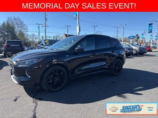 AGATE BLACK METALLIC 2023 Ford Escape ST-LINE ELITE